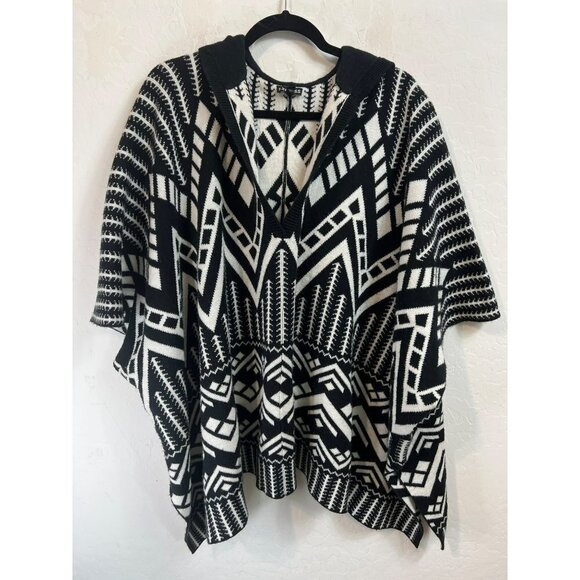 Express OS Southwestern Print Black White Poncho Cape Wrap Pullover Hoodie - Picture 2 of 6